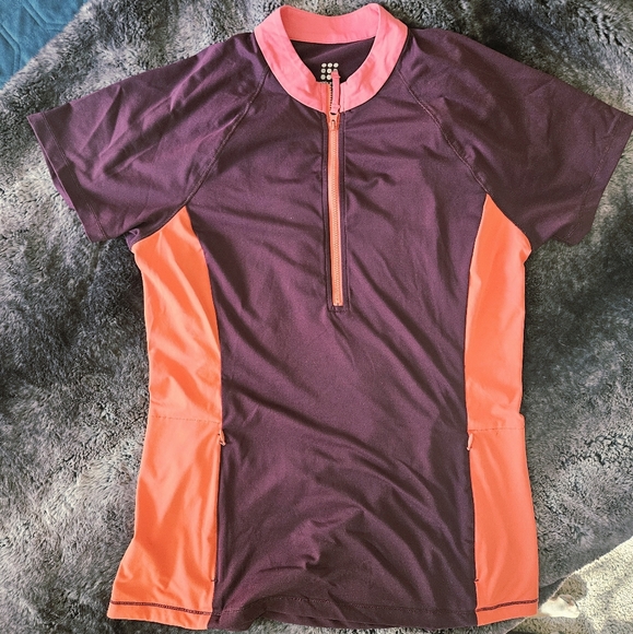 Title Nine Rashguard - Picture 1 of 4